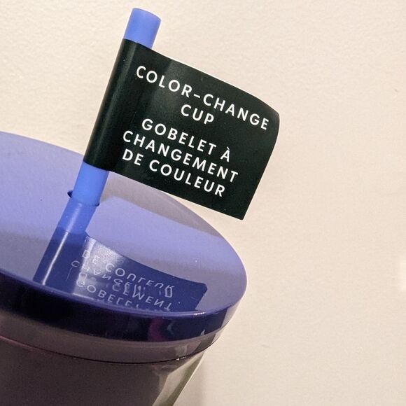 Starbucks Holiday 2023 Poinsettia Bouquet Color Change Venti Cold Tumbler - Picture 5 of 8